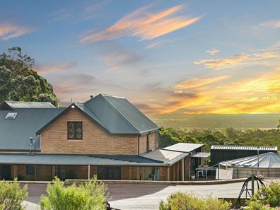 23 Lyons Road, Waroona WA 6215