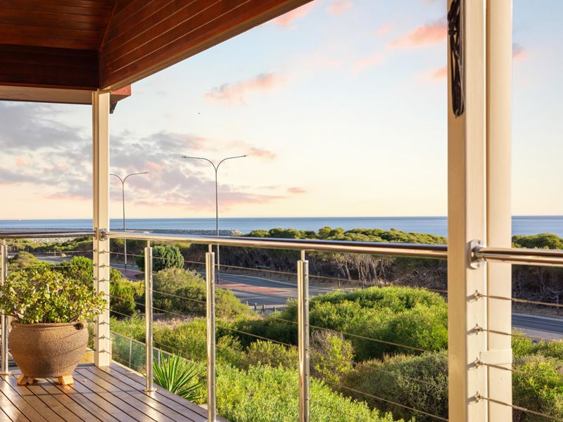 2 Mabena Place, Ocean Reef WA 6027