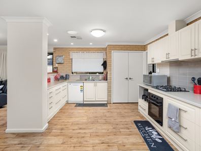 13 Palomino Close, Eaton WA 6232