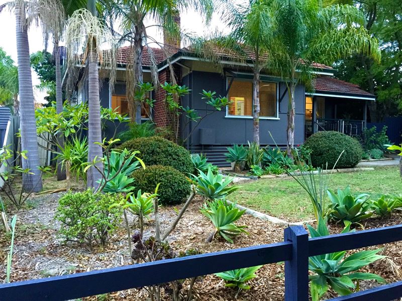 53 Medina Avenue, Medina