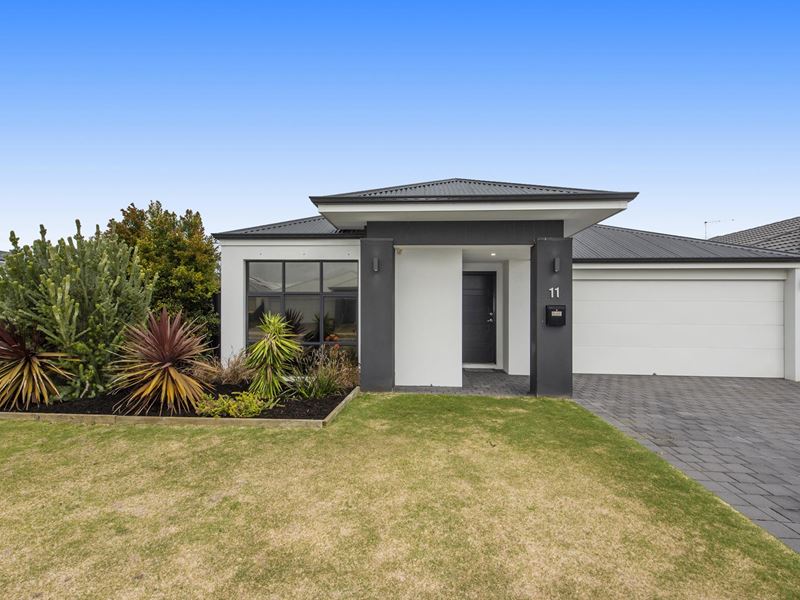 11 Cathedral Approach, Secret Harbour WA 6173