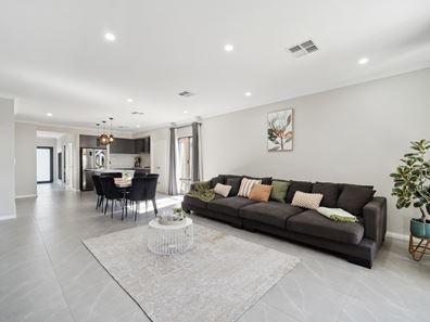 200 Honeywood Avenue, Wandi WA 6167