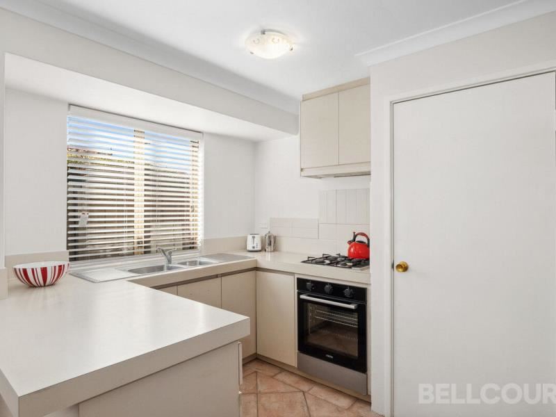 15/1 Iolanthe Street, Bassendean
