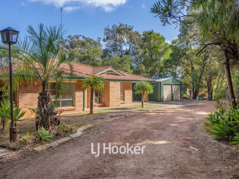 14 Admiralty Place, Leschenault WA 6233