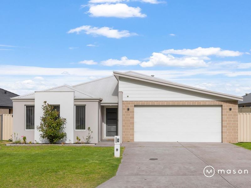 9 Ethereal Drive, Mckail WA 6330