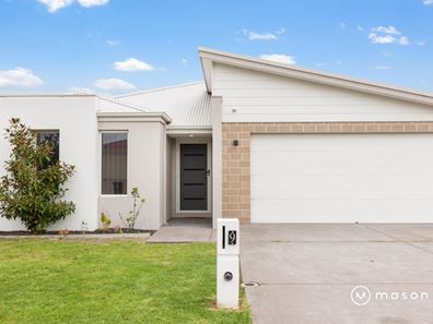 9 Ethereal Drive, Mckail WA 6330