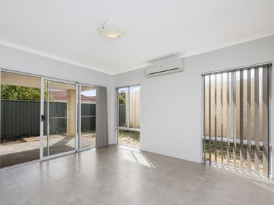 7B Hartfield Road, Forrestfield WA 6058