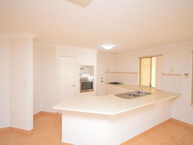 10B Mercury Crescent, Falcon WA 6210