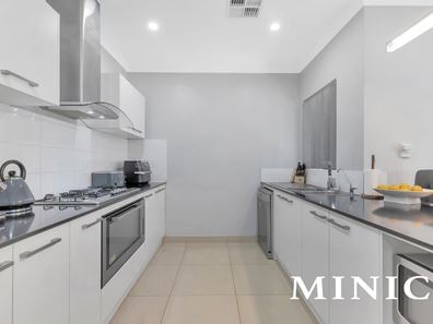 18 Wonnich Street, Byford WA 6122