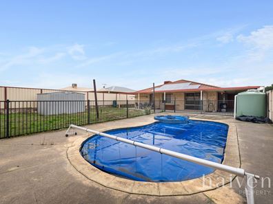 8 Hutt Way, Gosnells WA 6110