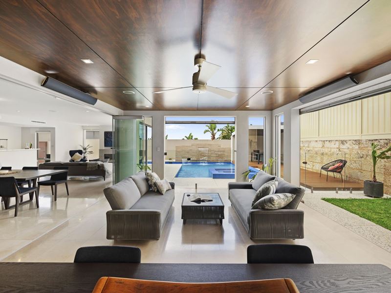 4 Cadoux Wy, Dianella WA 6059