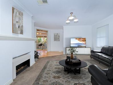 52 Goodwood Way, Canning Vale WA 6155