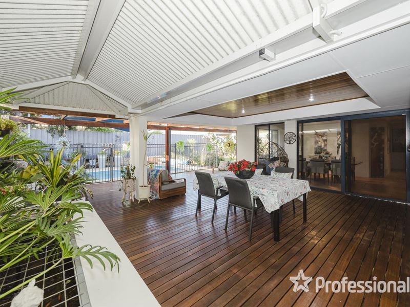 10 Merens Terrace, Henley Brook WA 6055