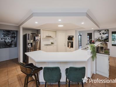 10 Merens Terrace, Henley Brook WA 6055
