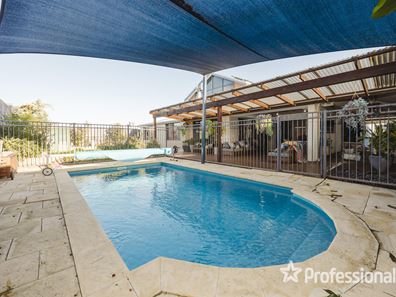 10 Merens Terrace, Henley Brook WA 6055