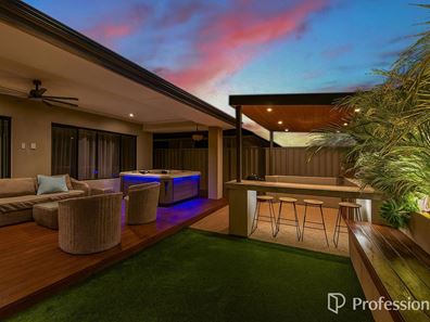 7 Wonnich Street, Byford WA 6122