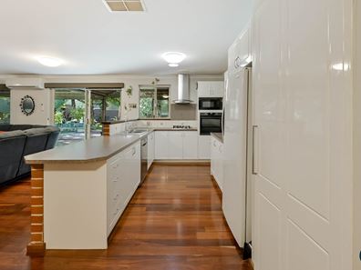1 Wygonda Road, Roleystone WA 6111