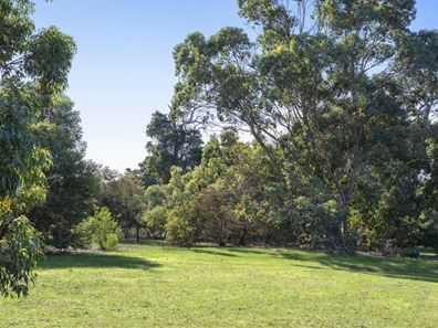 88 Kinross Loop, Quindalup WA 6281
