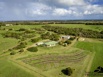 69 Wimpole Road, Dongara WA 6525