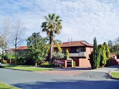 10/12 Eric Street, Como WA 6152
