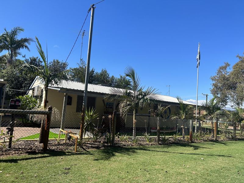 10 Raglan Close, Falcon WA 6210