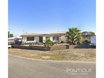 2 McCarley Walk, Port Denison WA 6525
