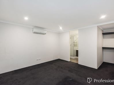 13 Tigereye Avenue, Byford WA 6122