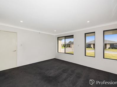 13 Tigereye Avenue, Byford WA 6122