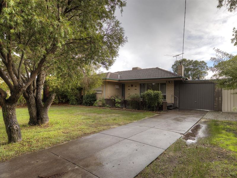 4 Rothesay Street, Forrestfield WA 6058