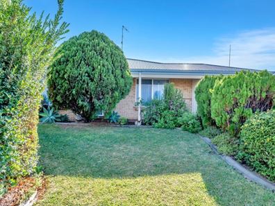 79 Casuarina Drive, Halls Head WA 6210
