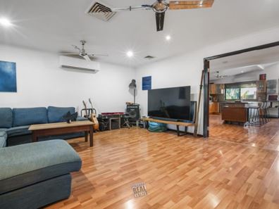 11 Wooramel Crescent, Dampier WA 6713
