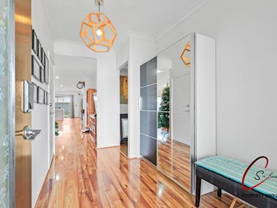 10 Firefly Street, Piara Waters WA 6112