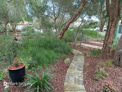 1 Mortlock Street, Hamilton Hill WA 6163