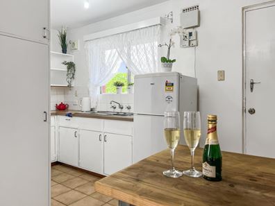 2/143 Fitzgerald Street, Geraldton WA 6530