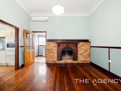 16 McKenzie Road, Shoalwater WA 6169