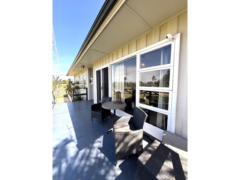 283 Robinson  Street, East Carnarvon