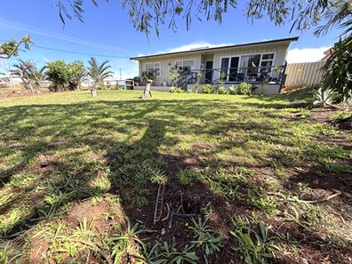 283 Robinson  Street, East Carnarvon WA 6701
