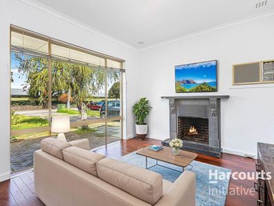 11 Garvey Street, Cloverdale WA 6105