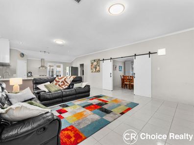 31 Peterborough Circle, North Lake WA 6163