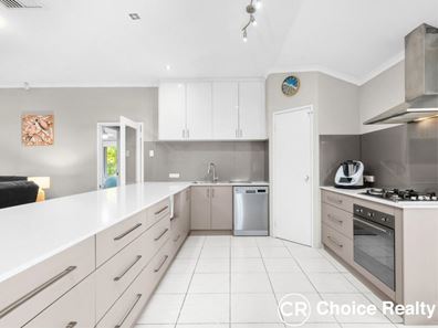 31 Peterborough Circle, North Lake WA 6163