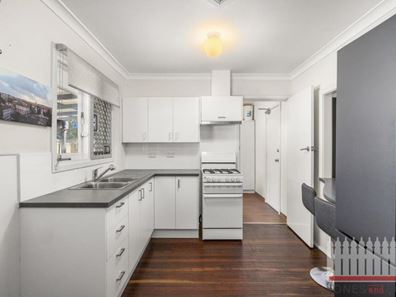 5 Rudge Place, Lockridge WA 6054