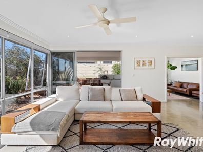 11 Ensign Way, Wannanup WA 6210