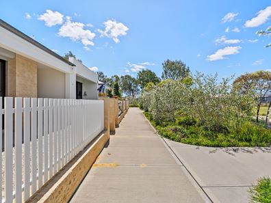 8 Lyra Lane, Bennett Springs WA 6063