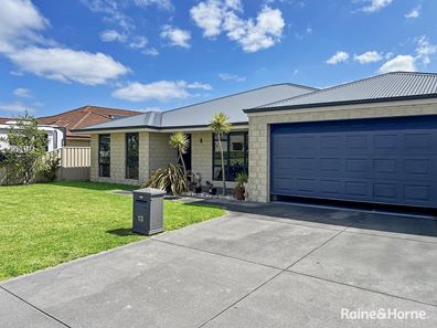13 Dorado Bend, Mckail WA 6330