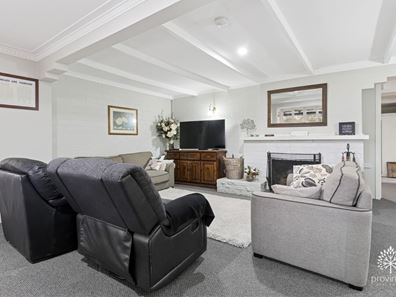 48 Davies Crescent, Gooseberry Hill WA 6076
