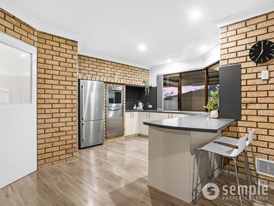15 McLernon Place, South Lake WA 6164