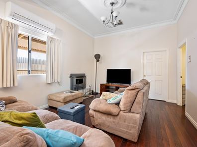 132a Hare Street, Lamington WA 6430
