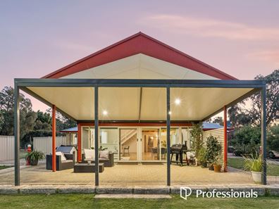 101 Crystal Brook Road, Wattle Grove WA 6107