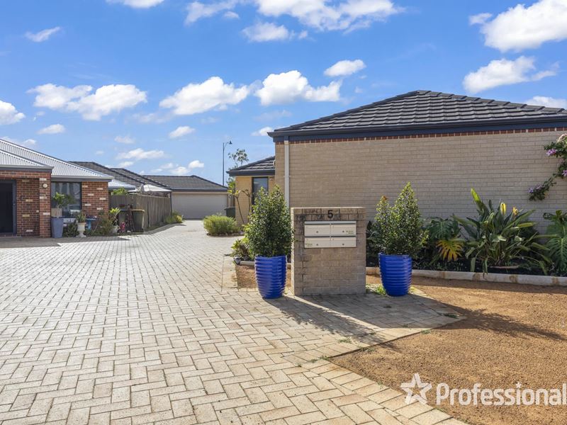 3/5 Kea Court, Ellenbrook WA 6069