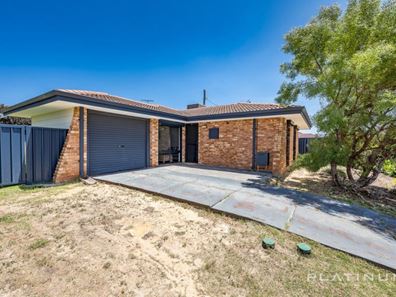 135 Warrandyte Drive, Craigie WA 6025